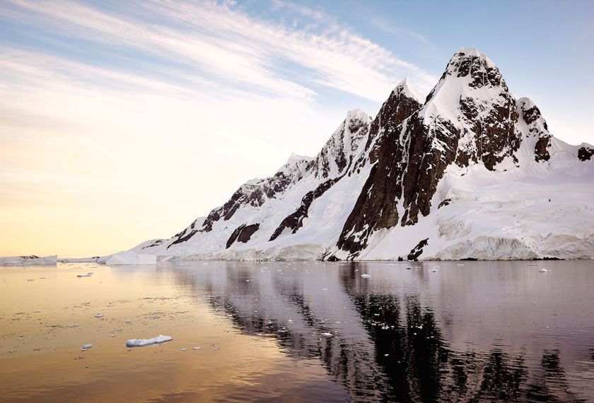 Cruceros Antartida - Aero-Crucero PUQ-PUQ<br>Círculo Polar Antártico<br>M/V Magellan Explorer