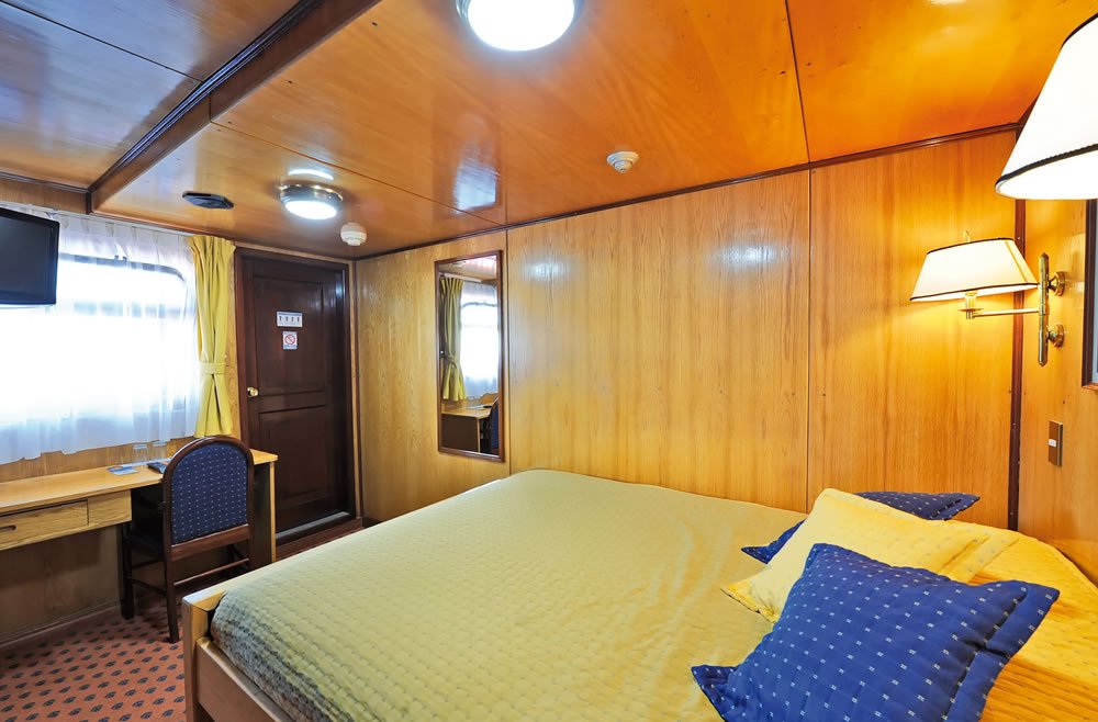 Cabina Doble Matrimonial con ventana - Cubierta Olympo