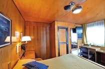 Cabina Doble Matrimonial con ventana - Cubierta Athos