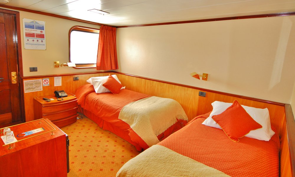 Cabina Doble con ventana 502 - Cubierta Athos