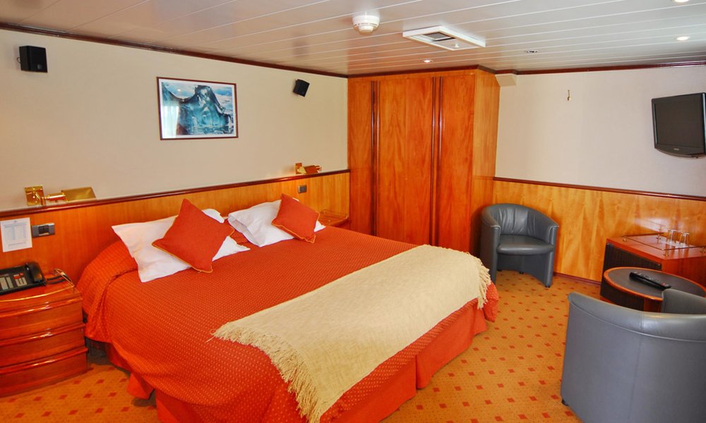 Cabina Doble con ventana Junior Suite 504 - Cubierta Athos