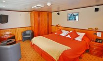 Cabina Doble con ventana Junior Suite 503 - Cubierta Athos