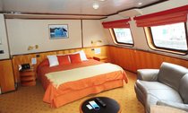 Cabina Doble Suite Master con ventana 402 - Cubierta Olympo