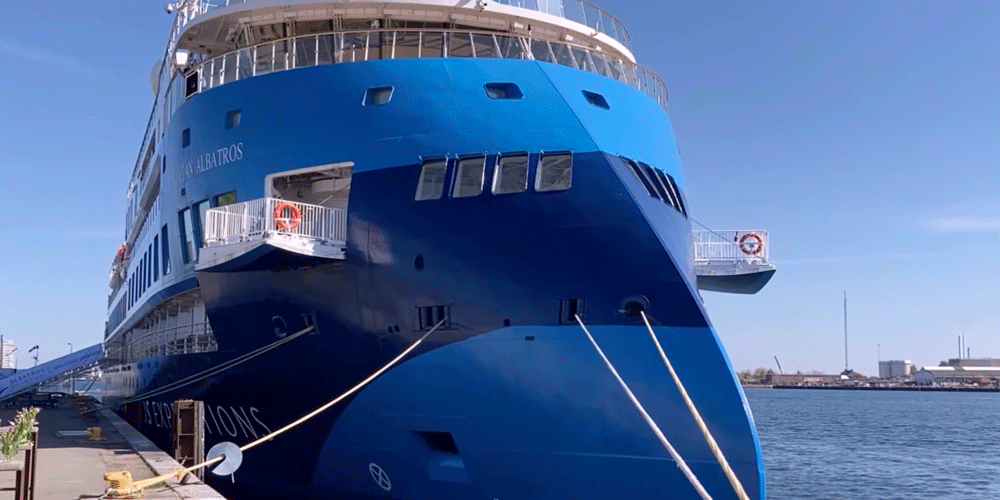 MV Ocean Albatros