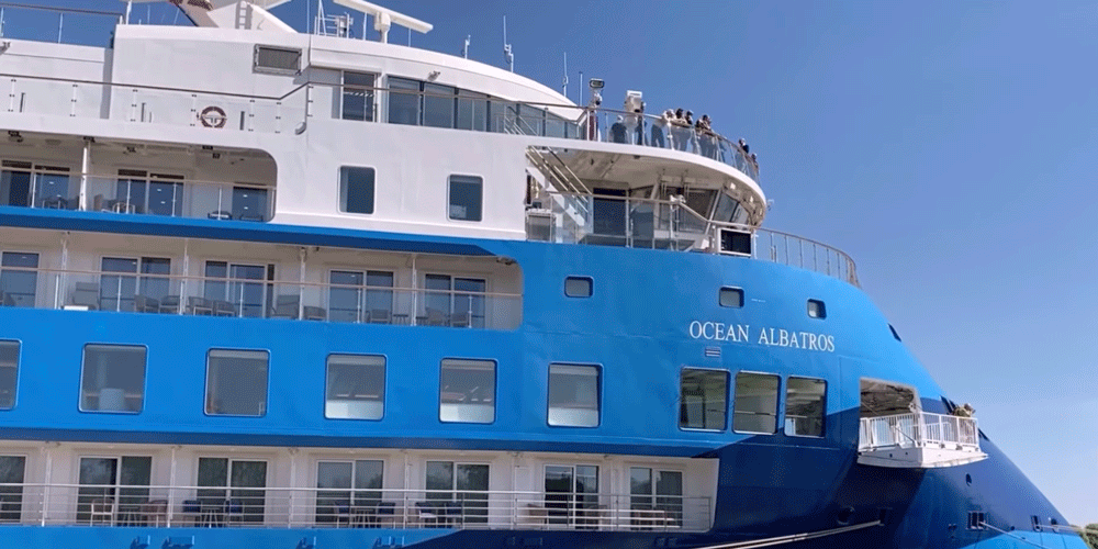 MV Ocean Albatros