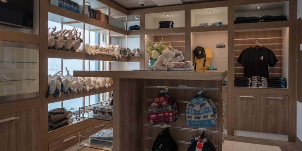 Albatros Ocean Boutique - Deck 6: Sassuma Arnaa Deck