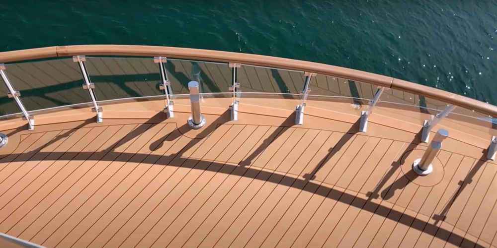 Bridge (Puente) - Deck 7: Gudrid Thorbjarnardöttir Deck