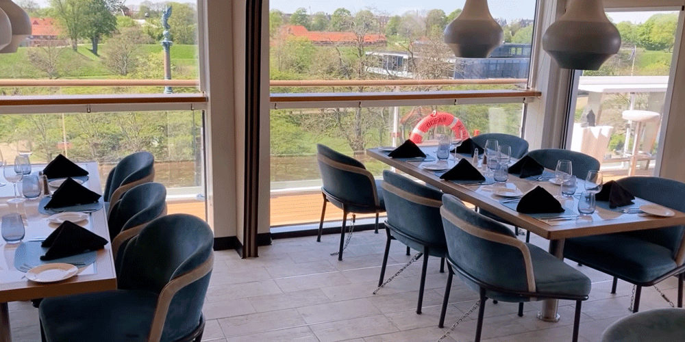 Restaurant Nansen - Deck 8: Arnarulunnguaq Deck