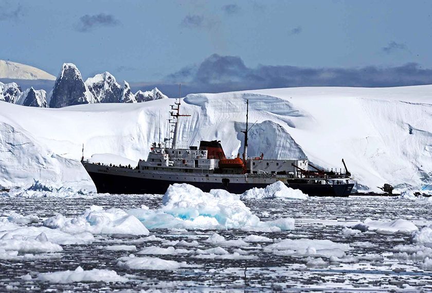 M/V Ushuaia