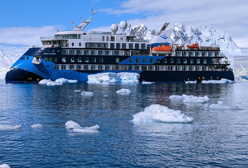 Barcos Antartida - M/V Ocean Albatros
