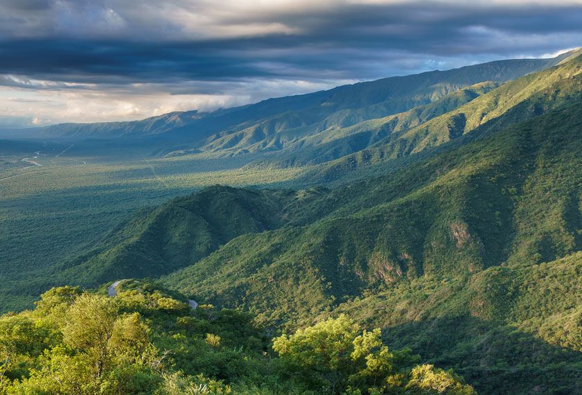 Centro y Cuyo - Mendoza, San Juan,<br> La Rioja, Catamarca<br> & Córdoba en 21 días