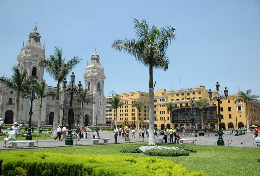 Arequipa - Lima, Arequipa & Cañón de Colca